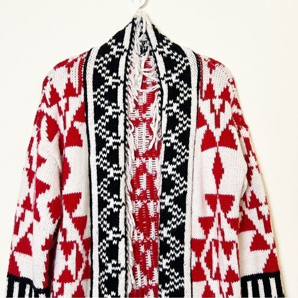Bethany Mota Open Front Aztec Pattern Fringe Shawl Knit Cardigan, Size Medium - Picture 2 of 10